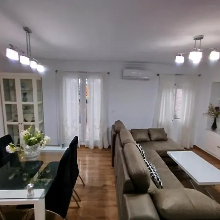 Ave 26, Piso Junto Playa Apartamento